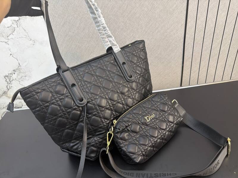 Dior Black Cannage tote — Premium Replica