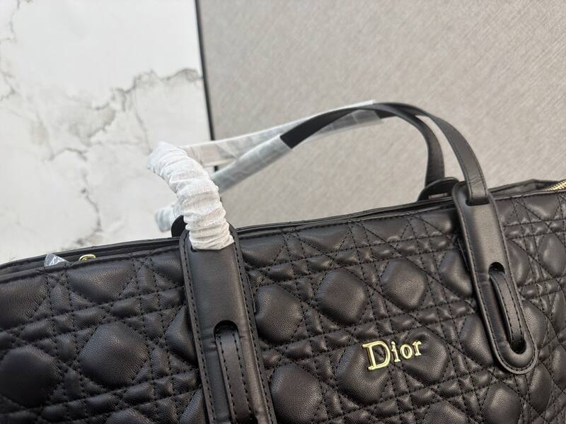 Dior Black Cannage tote — Premium Replica