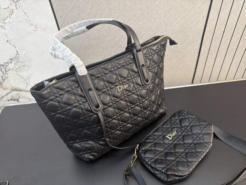 Dior Black Cannage tote — Premium Replica