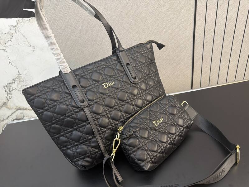 Dior Black Cannage tote — Premium Replica