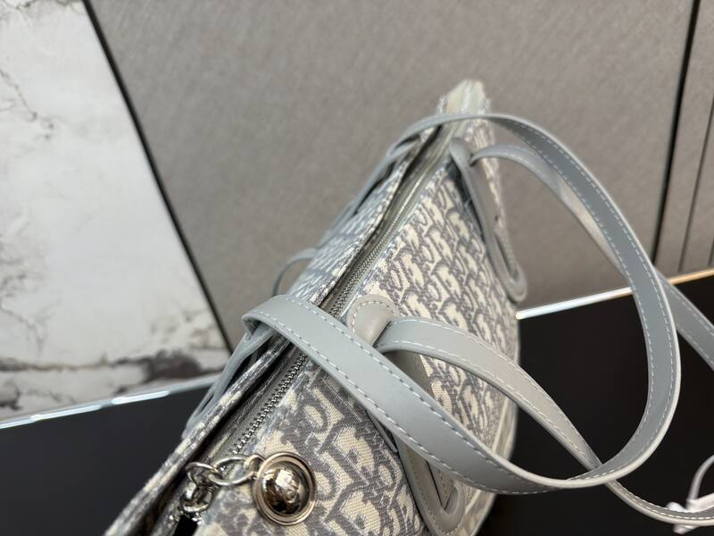 Dior Book Tote Oblique Navy — Top Quality Replica