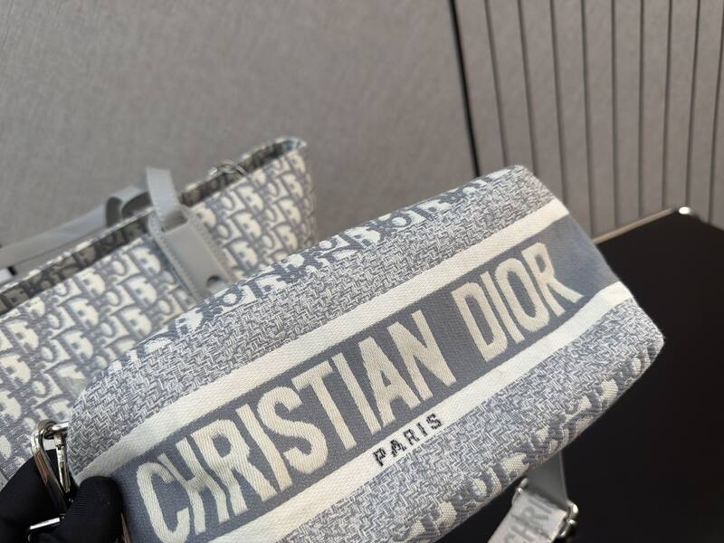 Dior Book Tote Oblique Navy — Top Quality Replica