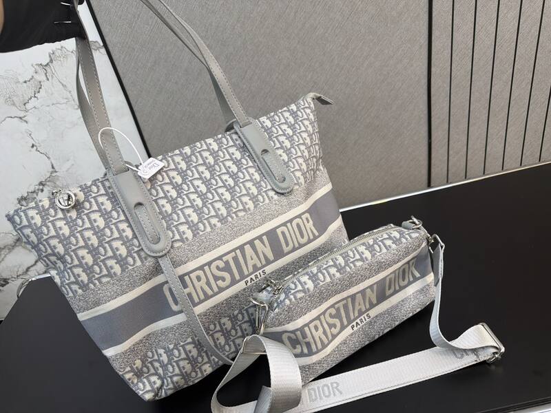 Dior Book Tote Oblique Navy — Top Quality Replica