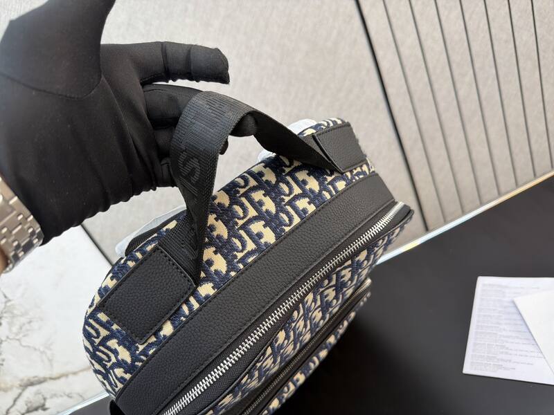 Dior Black Oblique travel — AAA Quality Replica