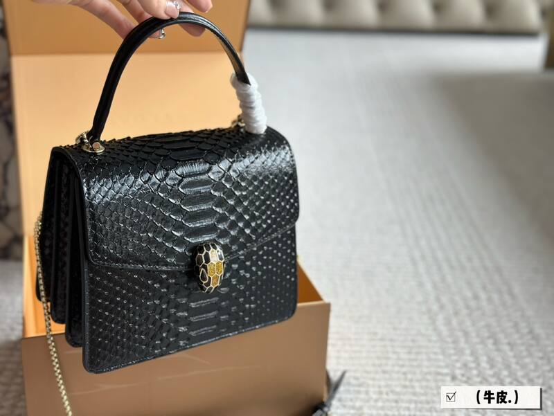 Bulgari shoulder bag — 1:1 Replica