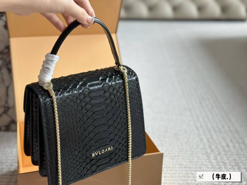 Bulgari shoulder bag — 1:1 Replica