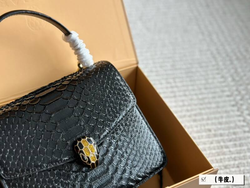 Bulgari shoulder bag — 1:1 Replica
