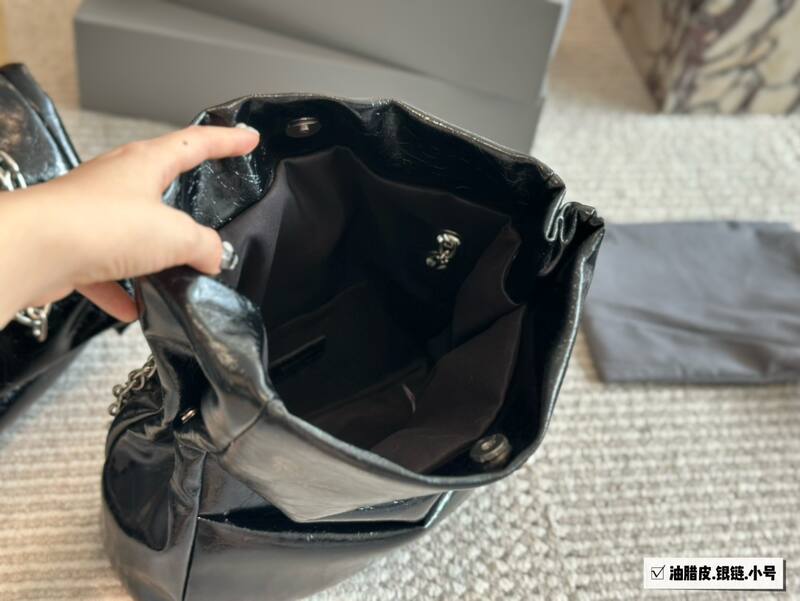 Balenciaga Black 40x30x16cm shoulder bag — Premium Replica