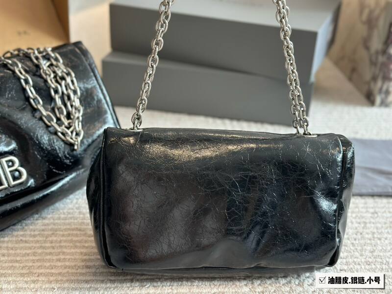 Balenciaga Black 40x30x16cm shoulder bag — Premium Replica