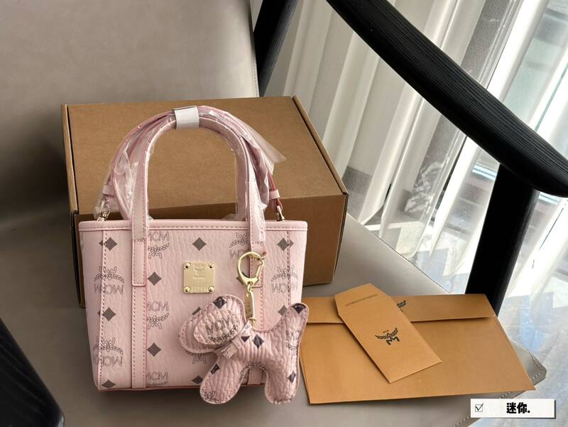 MCM Toni Visetos shoulder bag — Premium Replica
