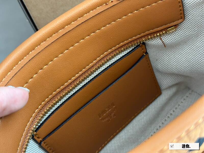 MCM Toni Visetos shoulder bag — 1:1 Replica
