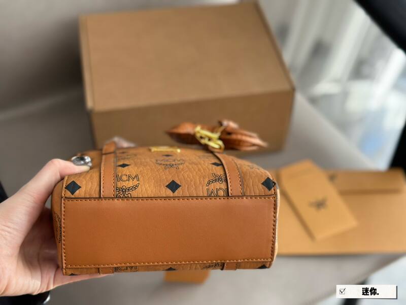 MCM Toni Visetos shoulder bag — 1:1 Replica