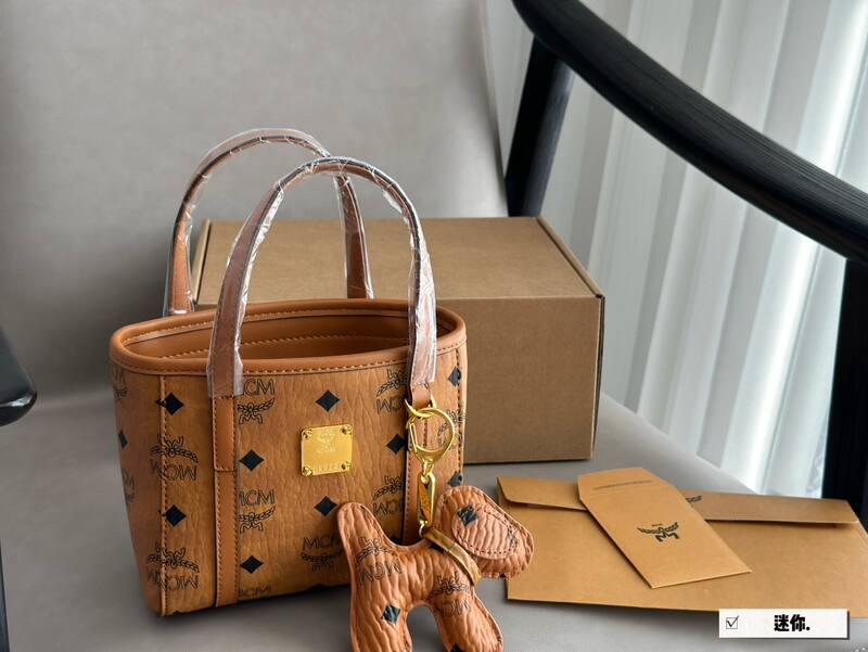 MCM Toni Visetos shoulder bag — 1:1 Replica