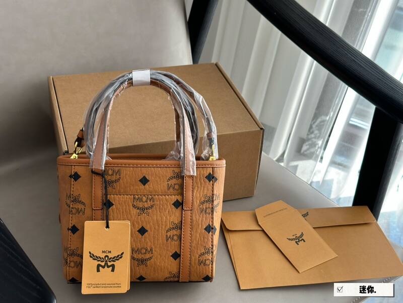 MCM Toni Visetos shoulder bag — 1:1 Replica