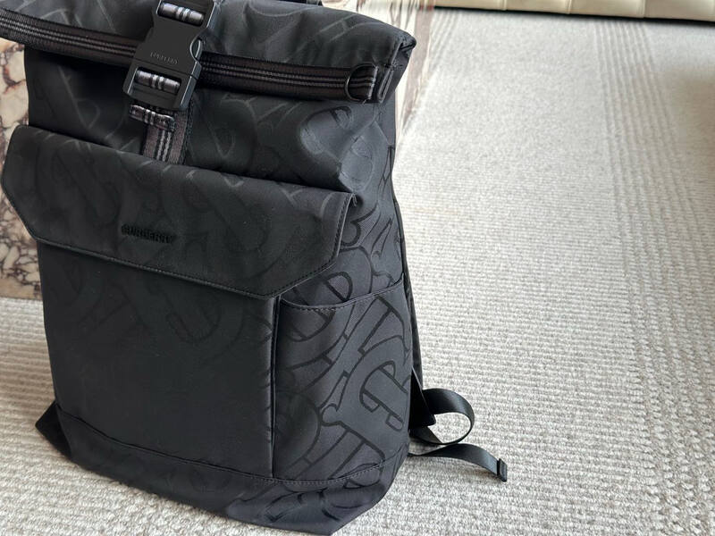 Burberry Monogram shoulder bag — Premium Replica