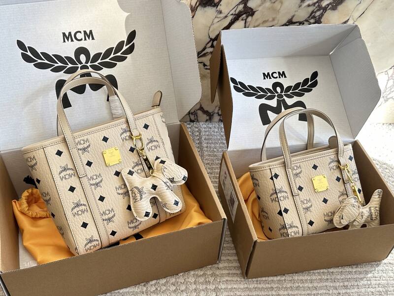 MCM Toni Visetos shoulder bag — Top Quality Replica