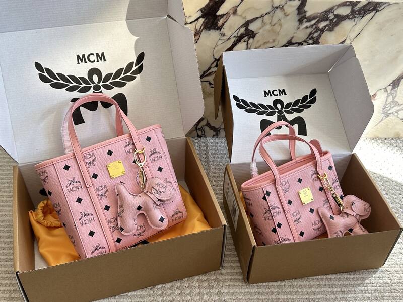 MCM Toni Visetos shoulder bag — Top Quality Replica