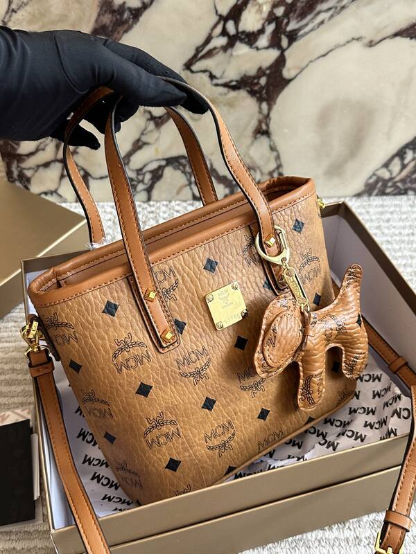 MCM Toni Visetos shoulder bag — Top Quality Replica