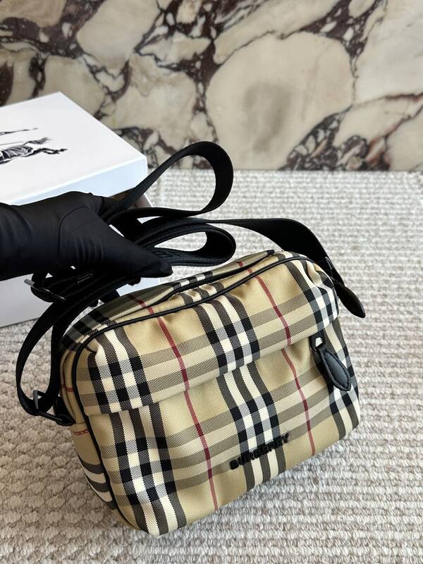 Burberry Vintage Check/Beige Check with Black Trim 21x10x15cm crossbody — 1:1 Replica