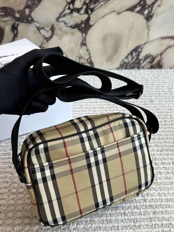 Burberry Vintage Check/Beige Check with Black Trim 21x10x15cm crossbody — 1:1 Replica