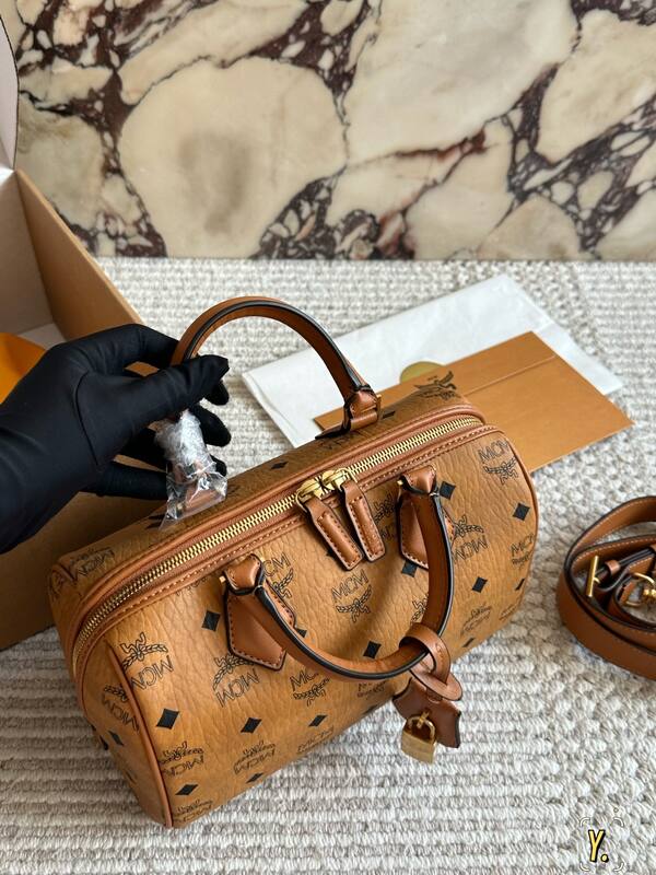 MCM Visetos shoulder bag — Premium Replica