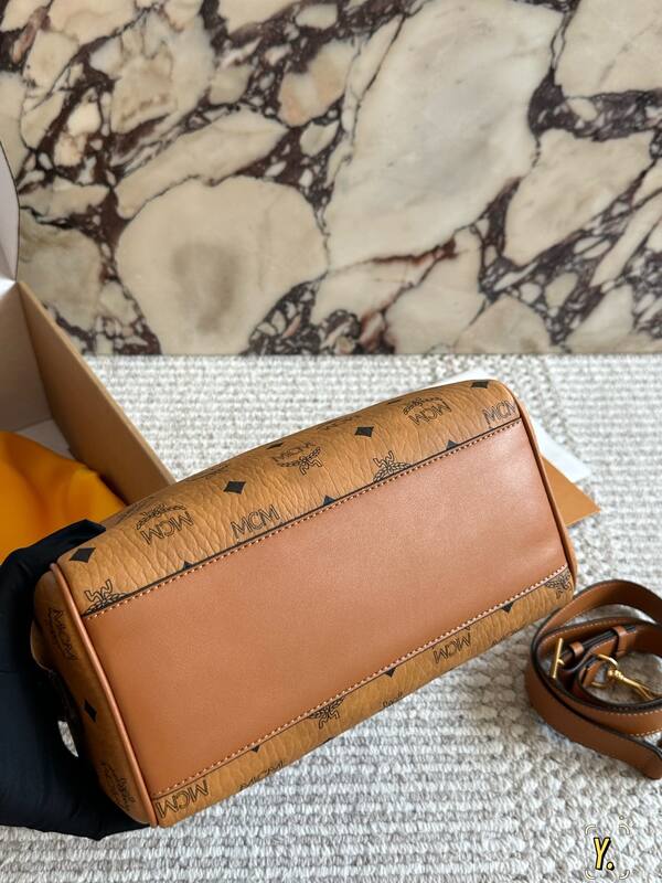 MCM Visetos shoulder bag — Premium Replica
