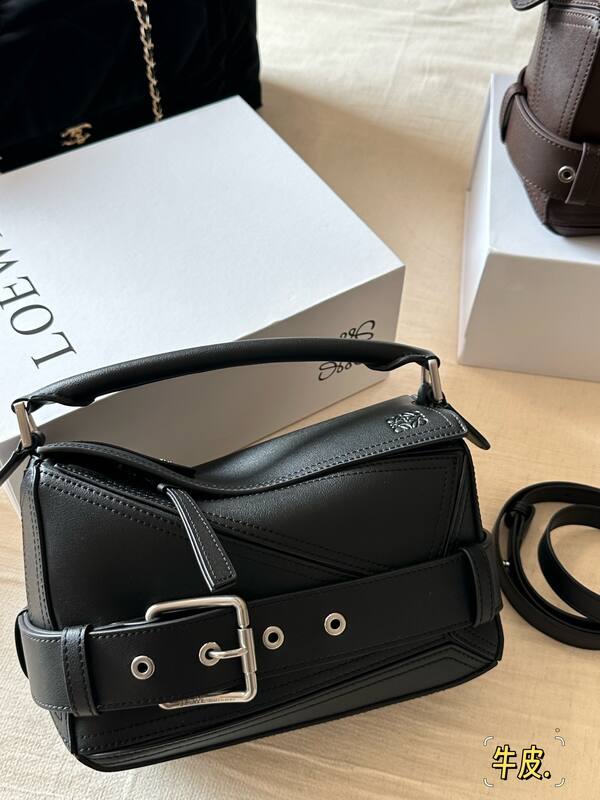 Loewe Black 25x18x10cm shoulder bag — 1:1 Replica