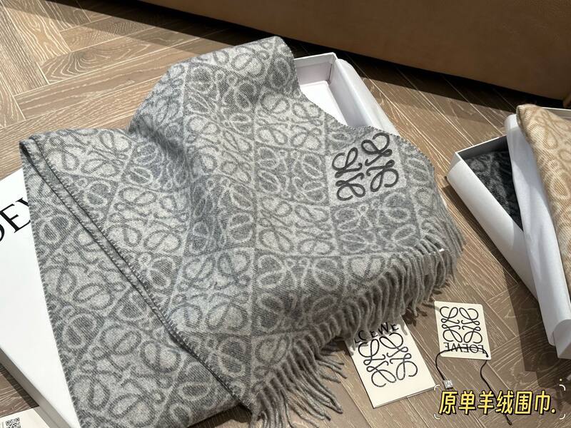 Loewe Grey shoulder bag — AAA Quality Replica