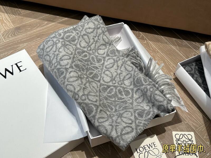 Loewe Grey shoulder bag — AAA Quality Replica