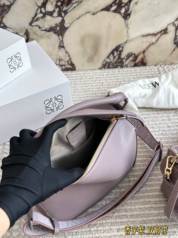 Loewe Calfskin shoulder bag — Top Quality Replica