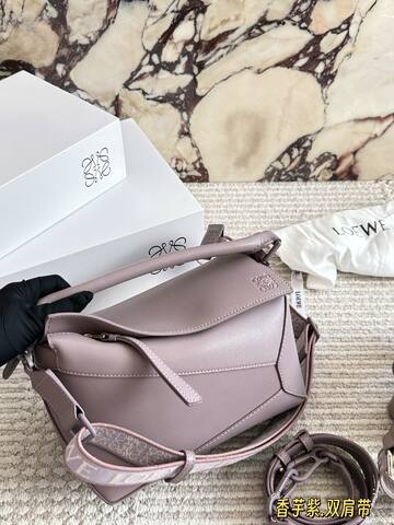 Loewe Calfskin shoulder bag Top Quality Replica