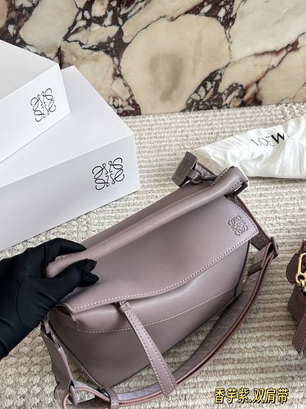 Loewe Calfskin shoulder bag — Top Quality Replica