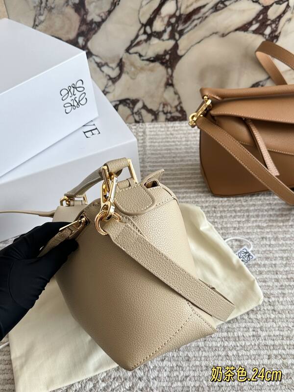 Loewe Puzzle Beige grained leather crossbody — 1:1 Replica