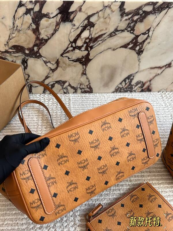 MCM Toni Cognac Visetos 33x28x16cm tote bag — 1:1 Replica