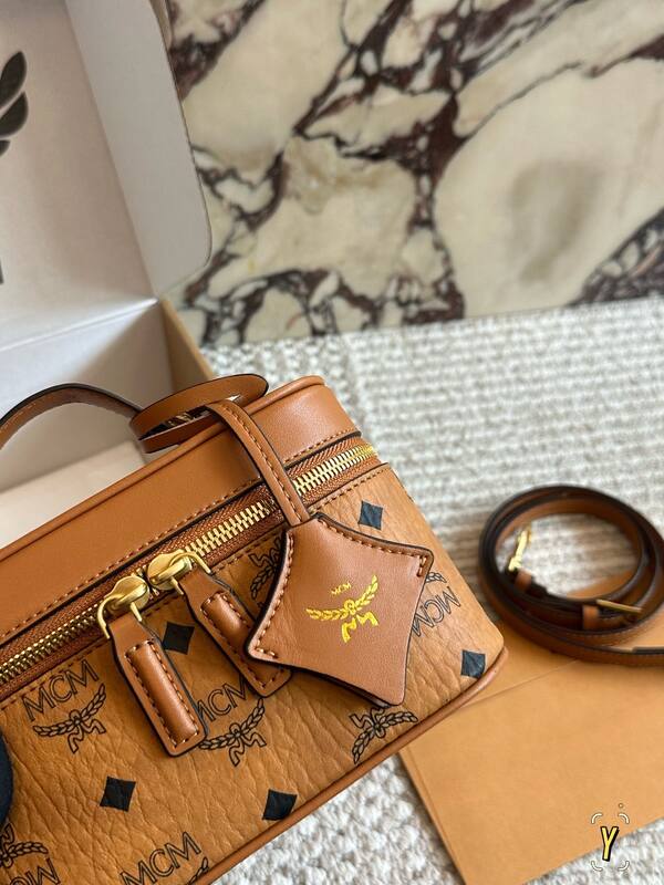 MCM Visetos 25x18x10cm shoulder bag — 1:1 Replica