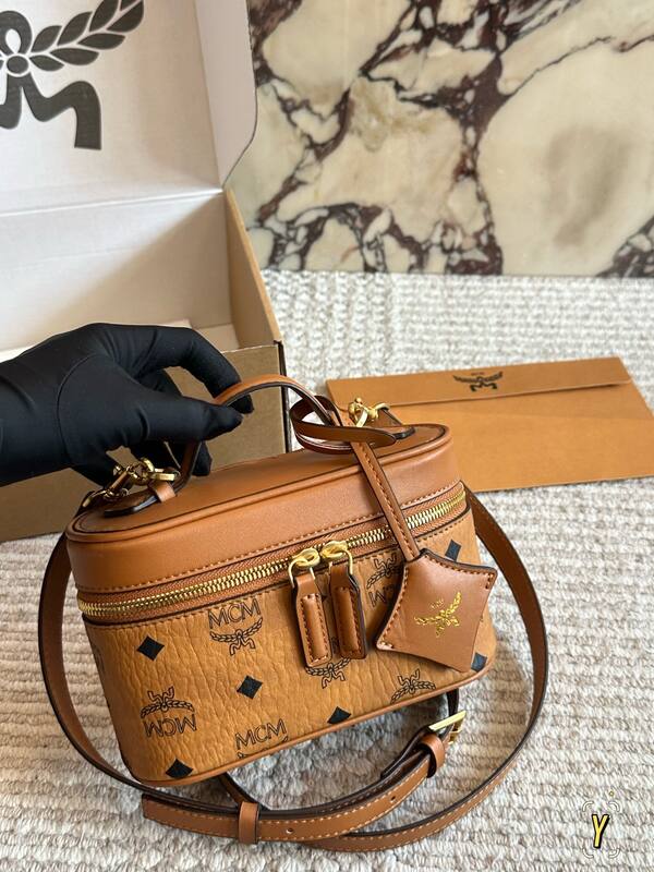 MCM Visetos 25x18x10cm shoulder bag — 1:1 Replica