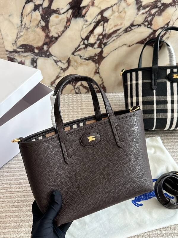 Burberry Brown shoulder bag — Premium Replica
