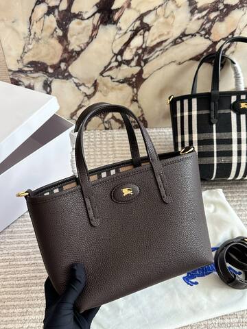Burberry Brown 18x12cm shoulder bag Premium Replica