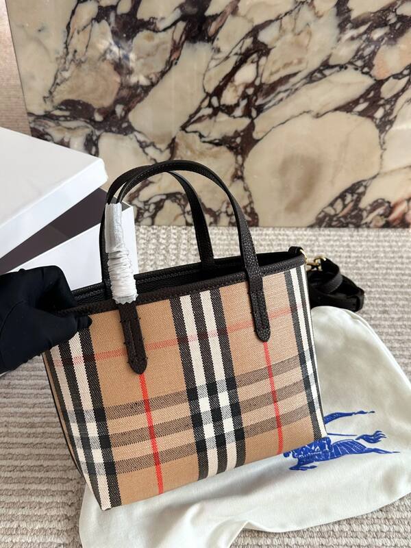 Burberry Brown shoulder bag — Premium Replica