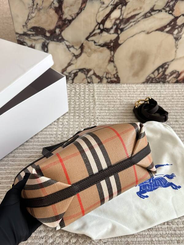 Burberry Brown shoulder bag — Premium Replica