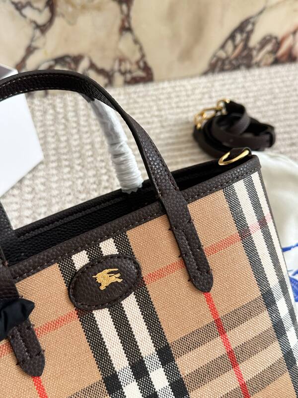 Burberry Brown shoulder bag — Premium Replica