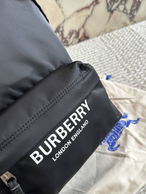 Burberry Black shoulder bag — AAA Quality Replica