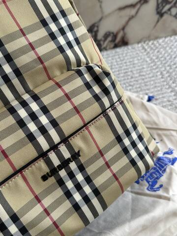 Burberry Beige shoulder bag Top Quality Replica