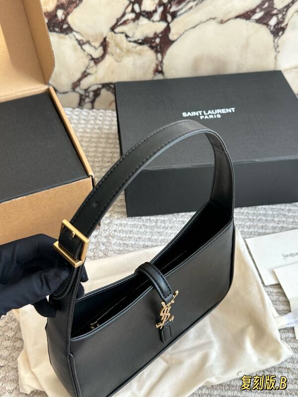 Celine everyday — Premium Replica