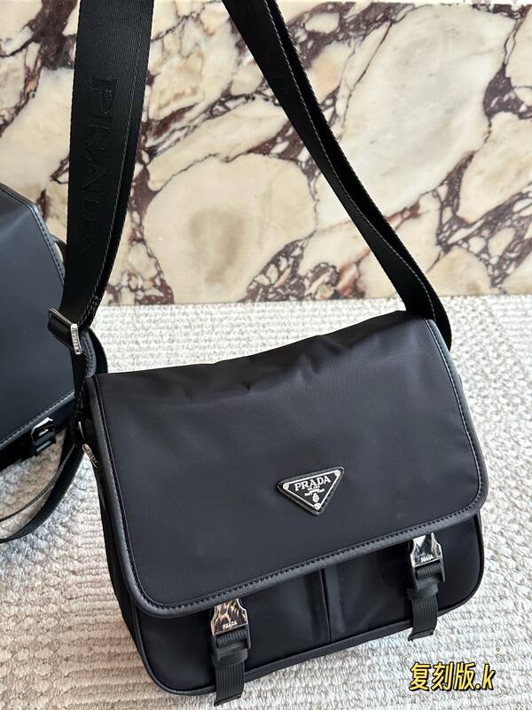 Prada Black shoulder bag — 1:1 Replica