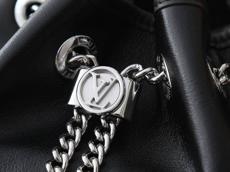 Louis Vuitton No Black crossbody — 1:1 Replica