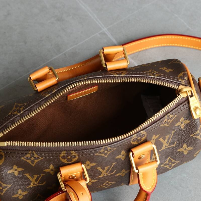 Louis Vuitton Keepall Bandouli re 25 Monogram 25 crossbody — AAA Quality Replica