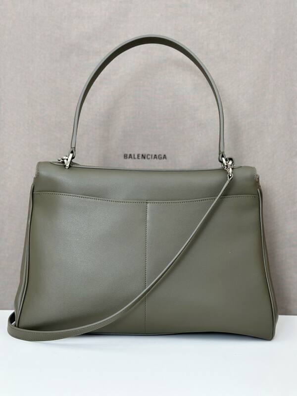 Balenciaga Green 30x22x12cm shoulder bag — Premium Replica