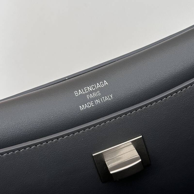 Balenciaga Grey 30x22x12cm shoulder bag — AAA Quality Replica