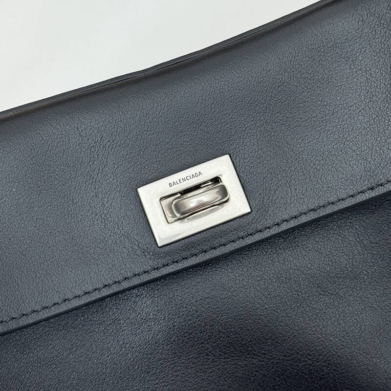 Balenciaga Black 30x22x12cm shoulder bag — Premium Replica